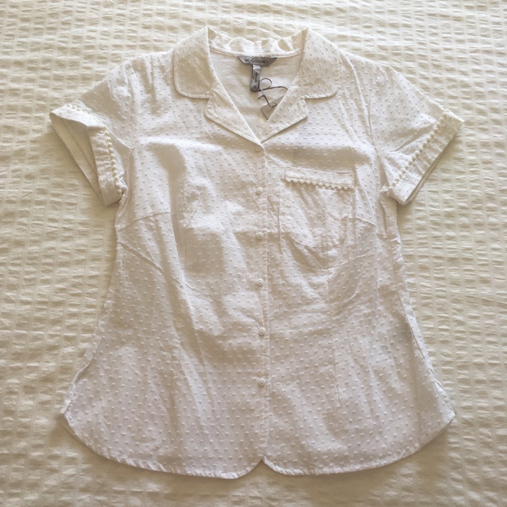Retro White Buttonup